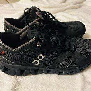 On Cloud X Black/Asphalt Women’s Size 7.5